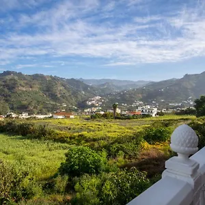 casa-rosalia-apartamento-con-vistas-a-la-montana.in-canary-islands.com/