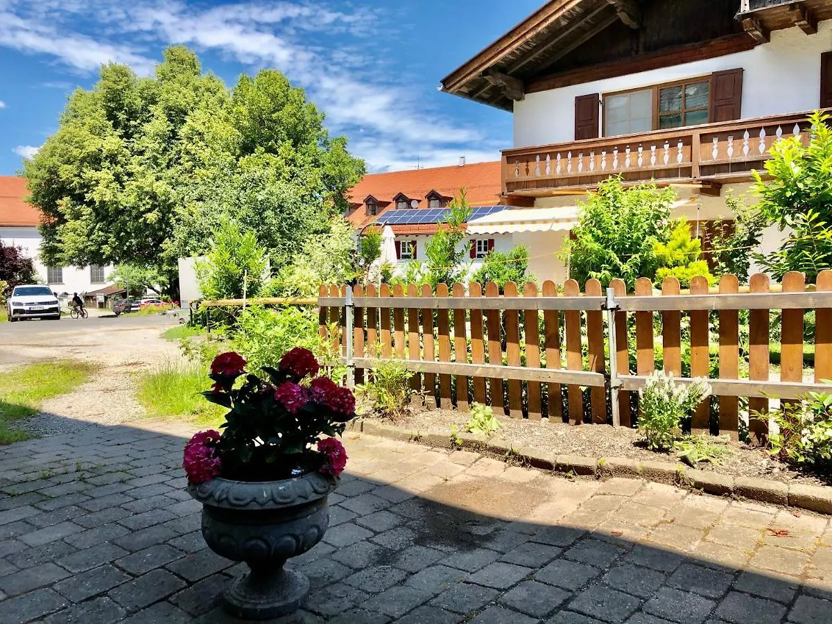 Im Herzen Von Ohlstadt Und Am Fusse Des Heimgartens 0*,  Německo